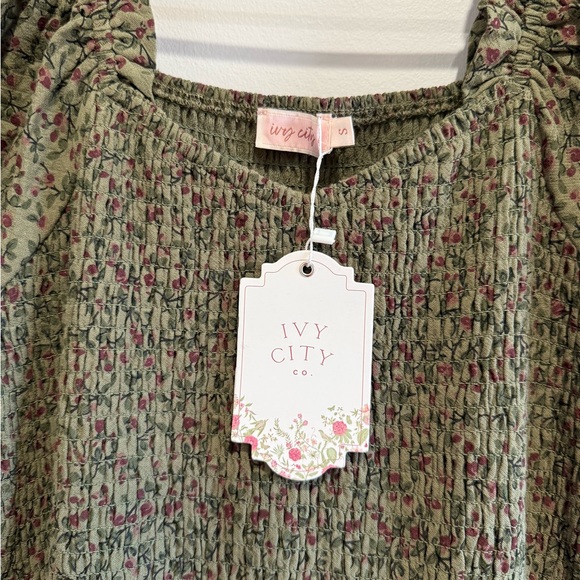 Ivy City Co Teagan Dress In Woodland Floral - Picture 6 of 6